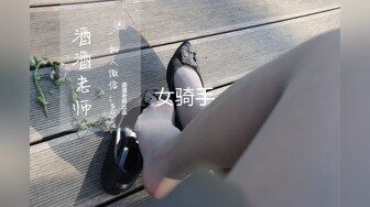 商业街一路跟踪抄底多位极品高跟美少妇各种极品骚内让人目不暇接 (11)