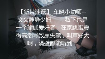 乖巧的学妹露脸在家伺候小哥哥，各种舔鸡巴让小哥深喉草嘴，听狼友指挥摆各种姿势让小哥爆草，无套内射骚臀