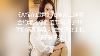 泰国约妹气质长腿优质美女3P激情大战，性感黑丝透视装大白奶子，两根JB换着深喉口交，一前一后其插还有个摄影小哥