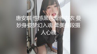 [白金泄密]碎花裙美女在商场试衣间做爱泄密