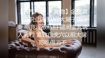 商场女厕近距离全景偷拍黑裤美女肉唇嫩逼细逼缝