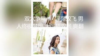 健身房里约站女教练