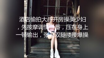 尽管她有一张谦虚无辜的脸，但她有一对巨乳。!